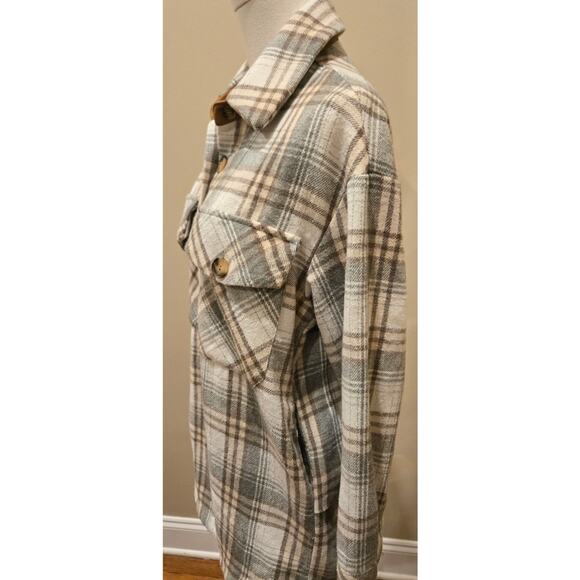 Anthropologie THML Fleece Button Down Shacket Shirt Jacket Plaid Pockets XS - Picture 4 of 9